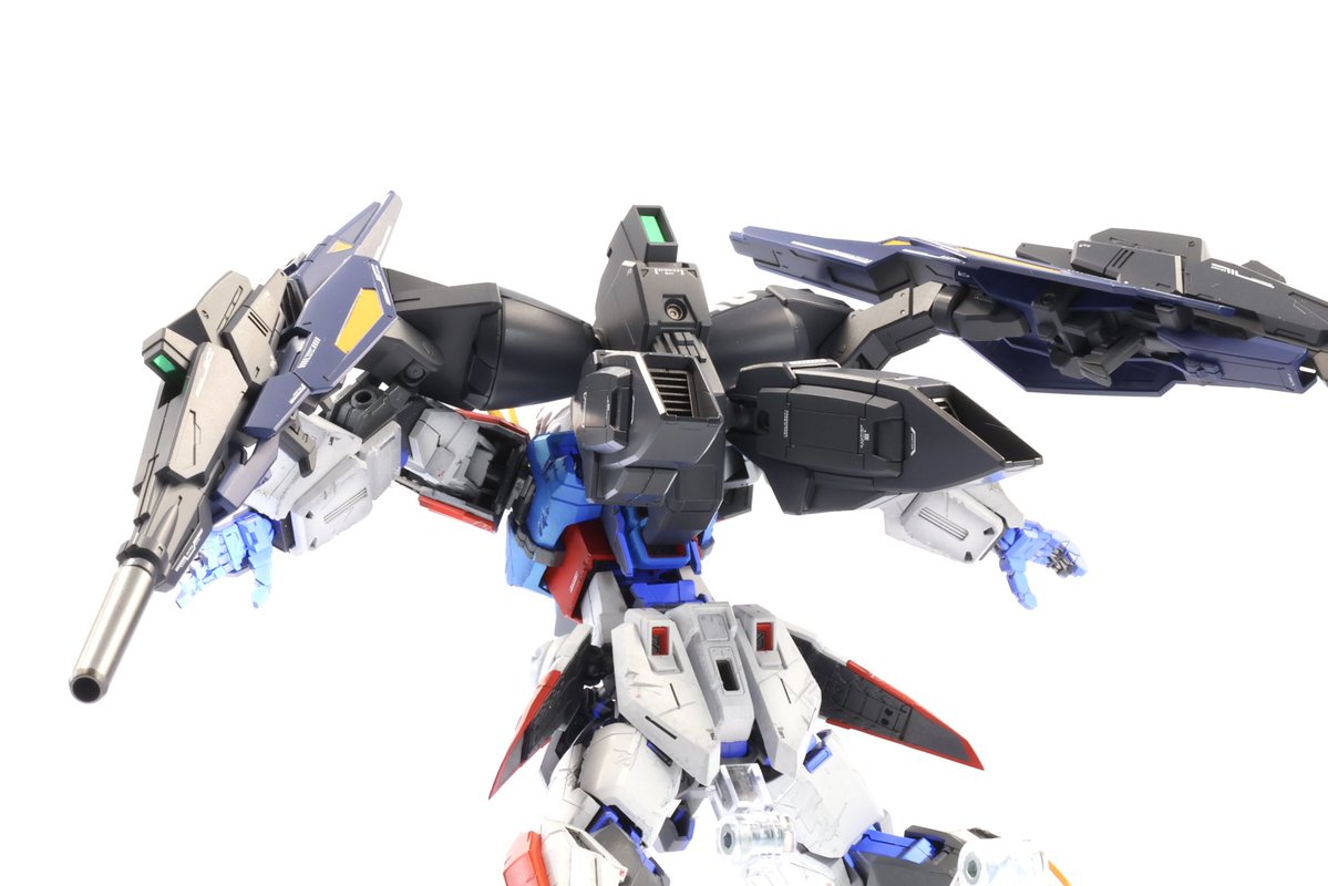 kinanosuke629's tweet photo. 「2人なら進める…！！」

「よおおおし！！」

「RGシステム、完全解放！！！」

「ハイパー！！！」

「ビルド！！！」

「「ナックル！！！」」

（5/9） https://t.co/odZ9W5alwI