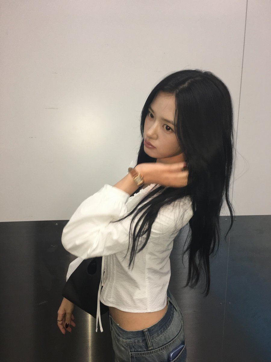ayjpix's tweet photo. #ANYUJIN Instagram update (2) https://t.co/uplHoSM3FX