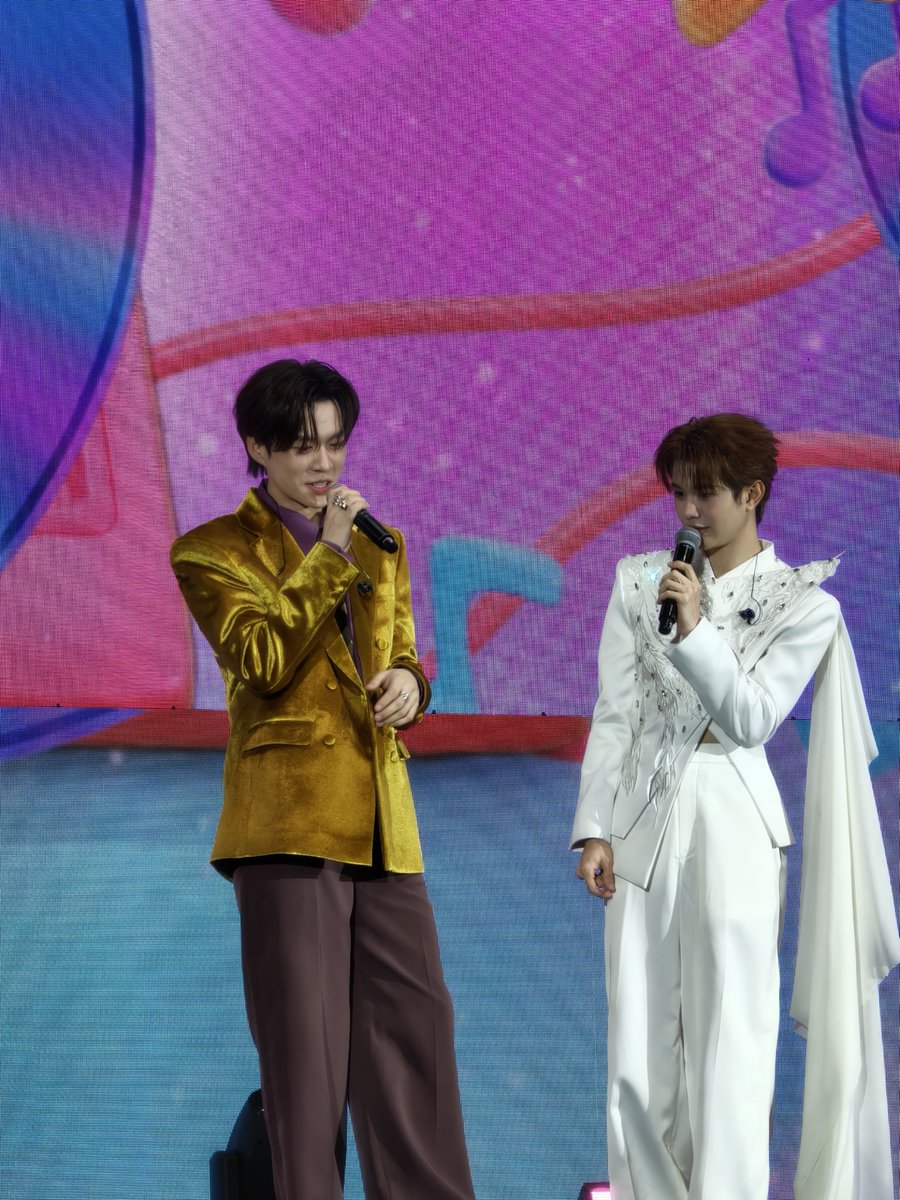 InfinityFSci's tweet photo. เมนฟักทอง กระทิ ฟค บัวลอย กุจะเดรส

THE SOUND OF BEVERTONLIEW 
#BeverTonliewFanmeeting
#bbverpj #tonliewmtp https://t.co/oBXMBuG3bq