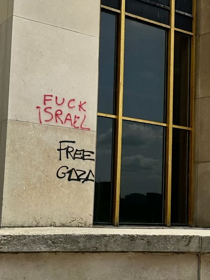 baser8163's tweet photo. Fuck Israel. https://t.co/s79a49fbQu