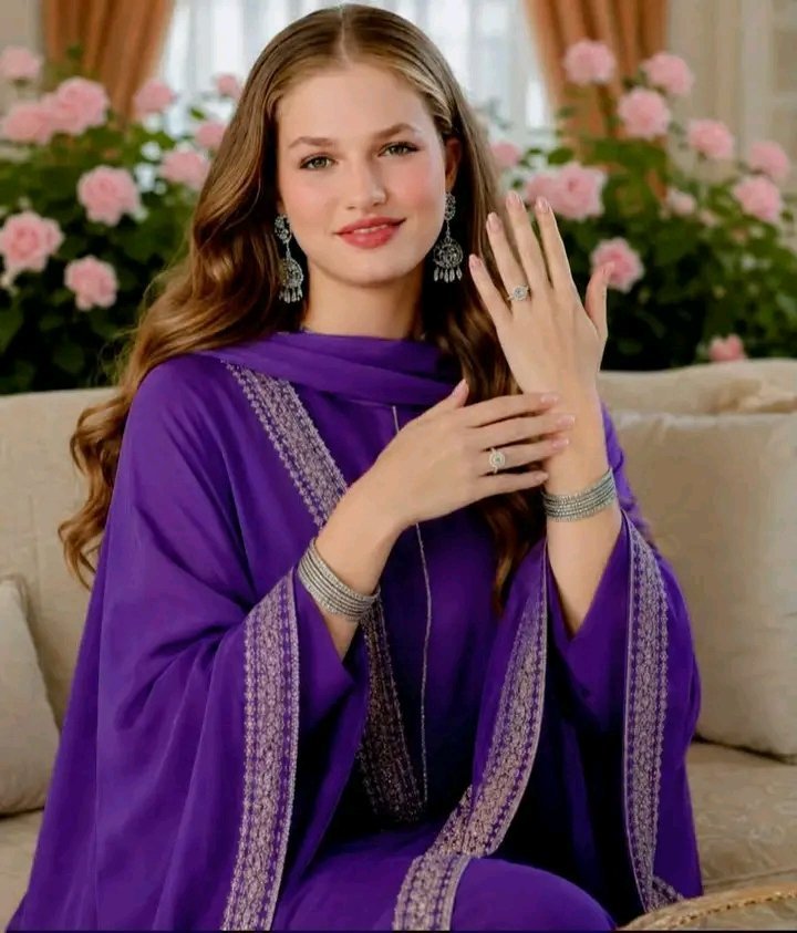 QueenLeonojkt's tweet photo. Who want to house for my hand in marriage please message me on my telegram I really need a honest man 
https://t.co/SYltNiBDQ2 https://t.co/aD7XyWPN1L