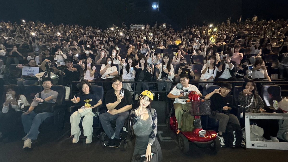 _IUofficial's tweet photo. #아이유 #IU
#The_Golden_Hour #골든아워
#IU_CONCERT #THE_WINNING https://t.co/okSo7Z2Jgy