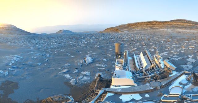 konstructivizm's tweet photo. NASA has released these new photos from the surface of Mars https://t.co/dS6QYMmLPE