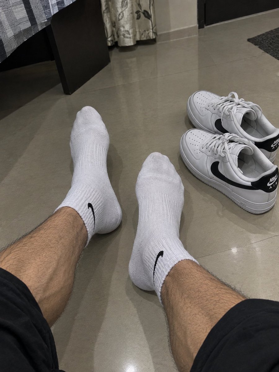 johnraygi's tweet photo. Take off my socks. Now. Pick them up, breathe them in, and remember who’s giving the orders.

#feetfetısh #feetworshi̇p #alphamale #master #dominant #slave #submissive #finsub #suprior #hotdom https://t.co/KdgZV6wRRc
