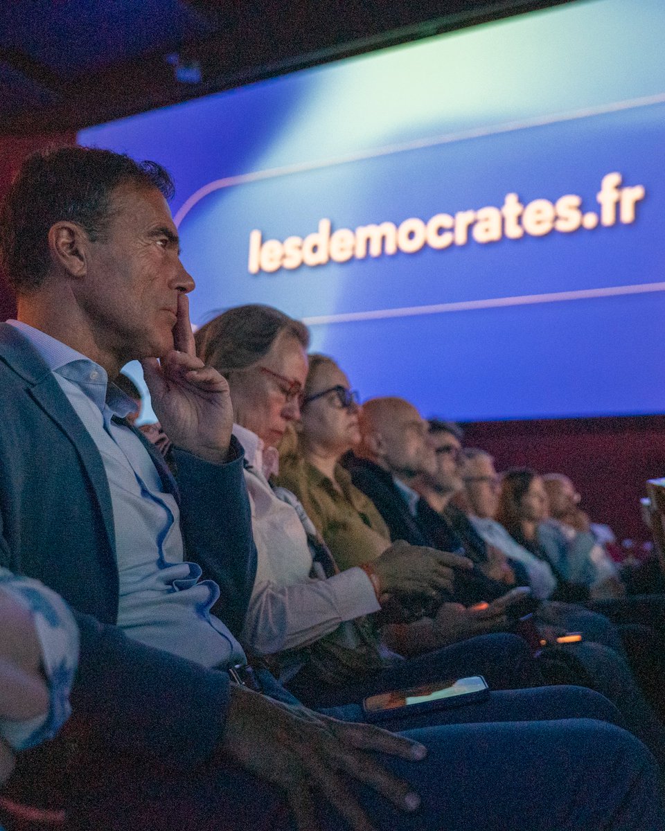 J_Democrates's tweet photo. ☀️ Clap de fin pour cette Université de rentrée !

🗣️ Un moment fort marqué par le discours de @JulesPasquier18, qui achève son mandat à la tête des JDem. 

👏 Merci pour ton engagement sans faille, ton énergie et le travail accompli pour notre mouvement ! https://t.co/5YsHvl88jU