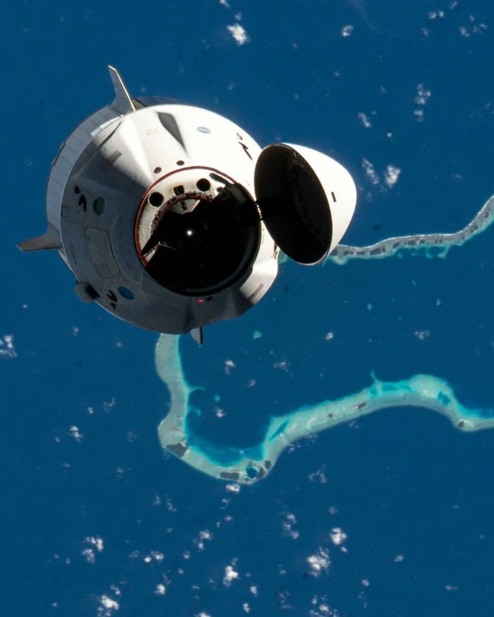 thespaceroad's tweet photo. On 18 September 2026, NASA awarded SpaceX three more Commercial Crew flights to the ISS: Crew-15, Crew-16, and Crew-17.

The $946 million contract modification covers launch, docking, cargo, return, and lifeboat duty while Dragon is attached.

#CrewDragon #ISS #NASA https://t.co/cHXR6x5JqY