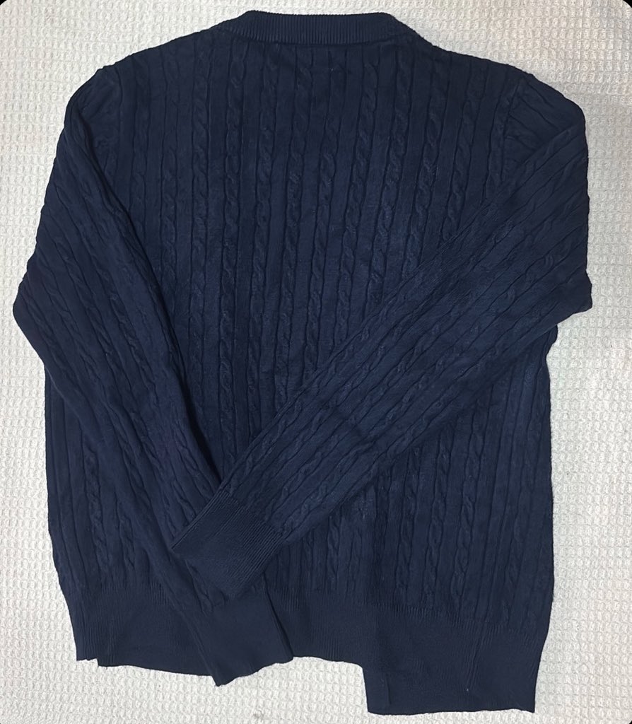 ququi23's tweet photo. Beming คาดิแกนสีกรม Size S👚
รอบอก 36  👜 250 รวมส่ง✅
#ส่งต่อ #ส่งต่อเสื้อผ้า #เสื้อผ้ามือสอง #เสื้อผ้ามือ2 #โล๊ะตู้เสื้อผ้า #เสื้อผ้ามือสองสภาพดี #โล๊ะตู้ #เสื้อ #กางเกง #เสื้อผ้า 
#เสื้อน่ารัก https://t.co/1C0EdOMsmf