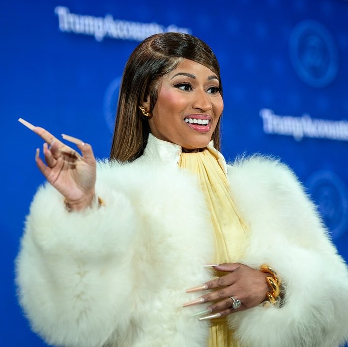 Poo_Crave's tweet photo. Nicki Minaj celebrates 43rd birthday with new birthday cake https://t.co/PNW76n9Qft