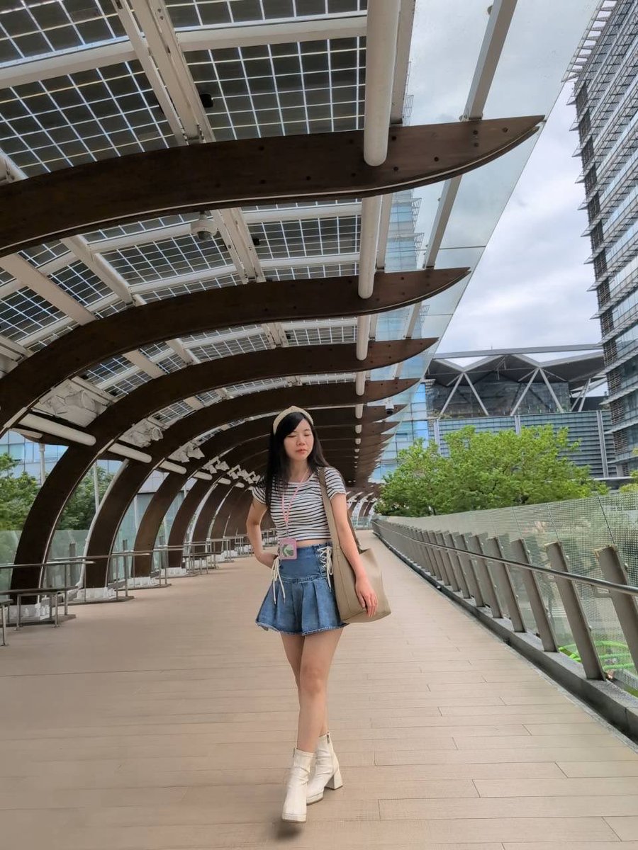 hry132700's tweet photo. 哪件夢想會先成真呢！等著幸福到來：） https://t.co/ztxGKrbcYQ