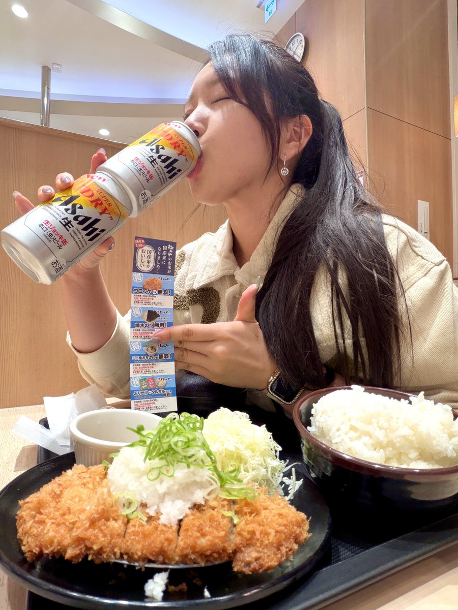 truckmeimei's tweet photo. 久々に1日を「休むこと」に使った25歳🛏️

"若干の罪悪感"を感じるので
今夜はこのくらいに抑えておきます🍺🙏 https://t.co/N0cQzsc38Q