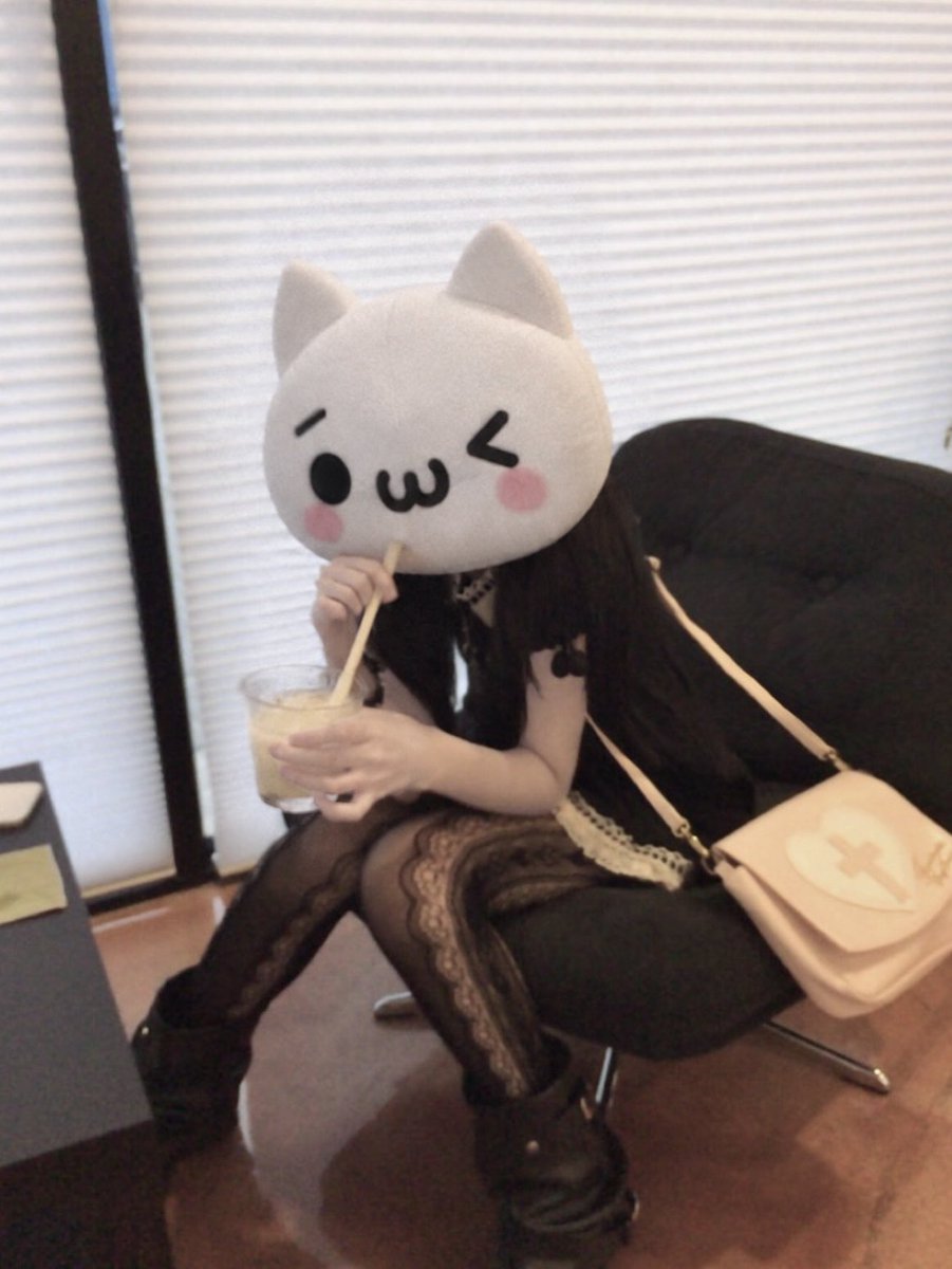 chocolatnya's tweet photo. https://t.co/GThu2g5gpF
