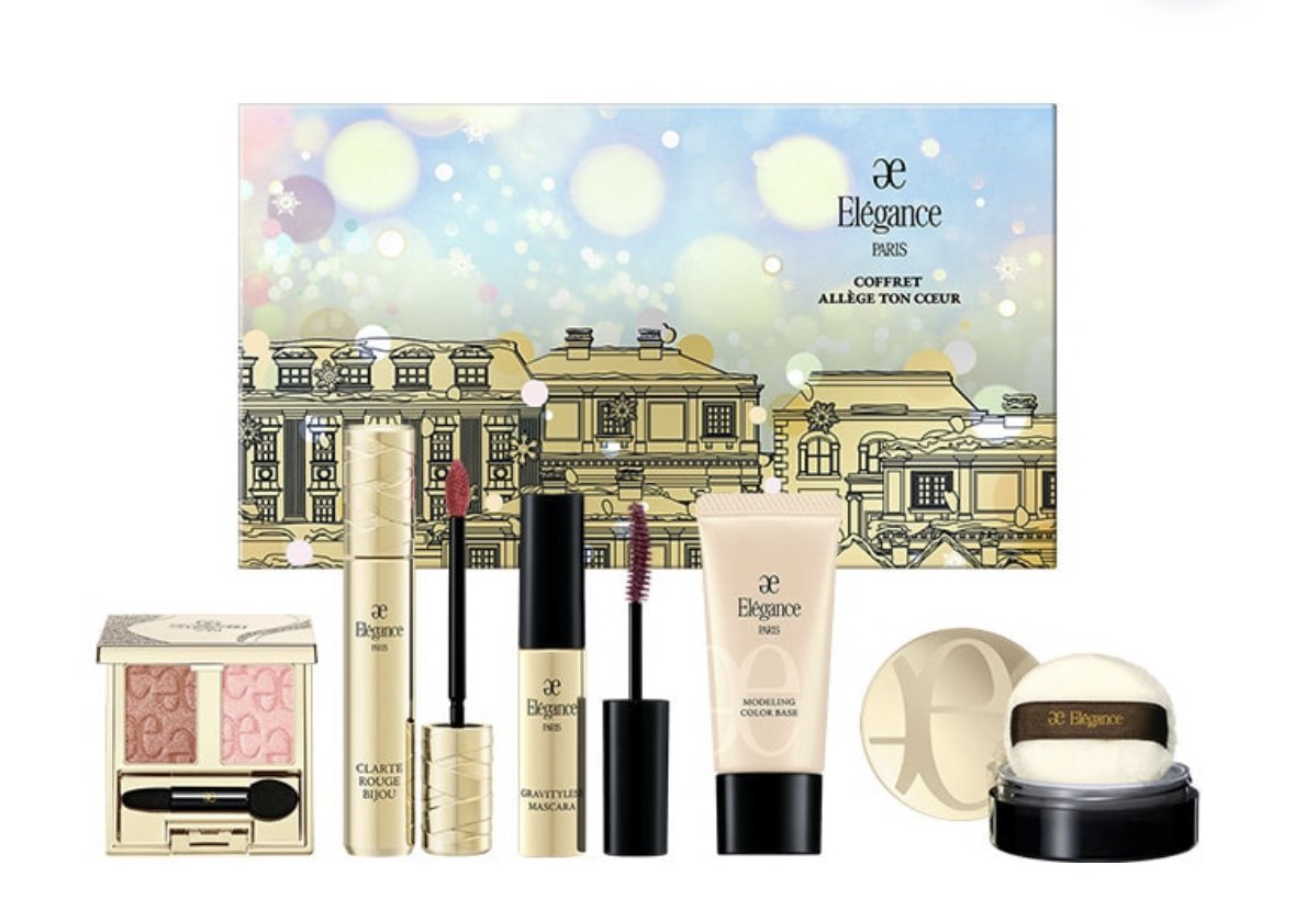 omochi__log's tweet photo. 今年のクリスマスコフレ候補🎅✨
コスデコ、Dior、CHANELあたりも気になる…！あとボビイブラウンの解禁も楽しみ。

ちなみに私はテクニックが必要そうなカラーのアイシャドウは買わない派です🥹

デイリー使いできるもの重視！ https://t.co/fPP3kqkyPc