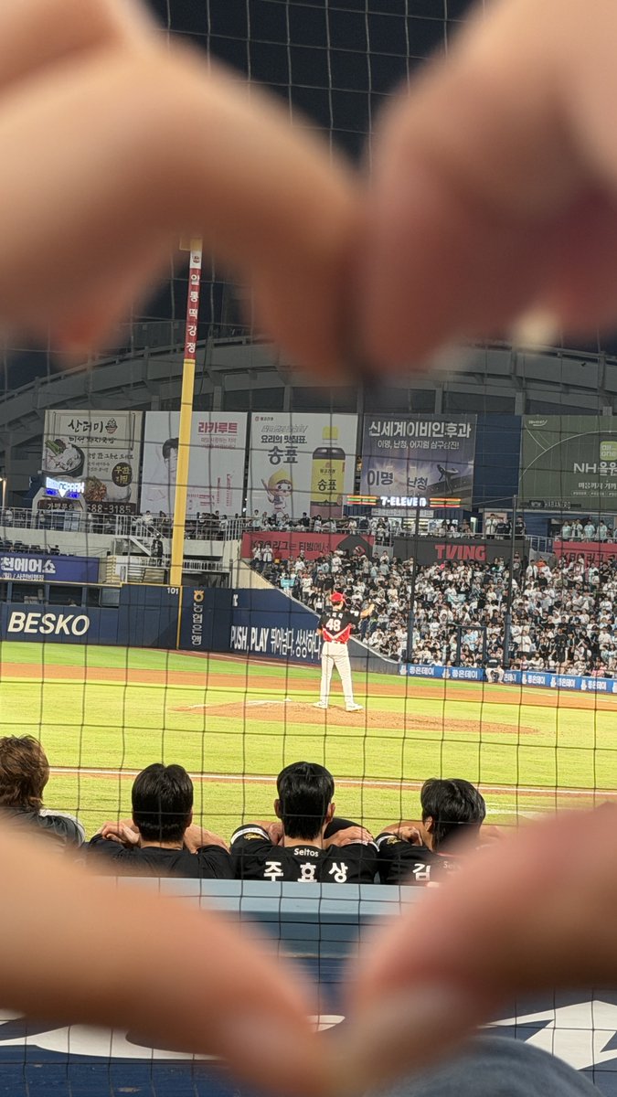 coee__2's tweet photo. 정말 끝내주는 주말이었어🦕‼️ https://t.co/u7MHv8M4p2