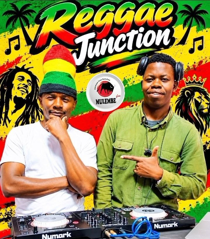 Mulembe_FM's tweet photo. #reggajunction Shifalongo the MC alongside DJ WADE Q 📷📷📷📷📷📷📷 https://t.co/atKTWbqX1N