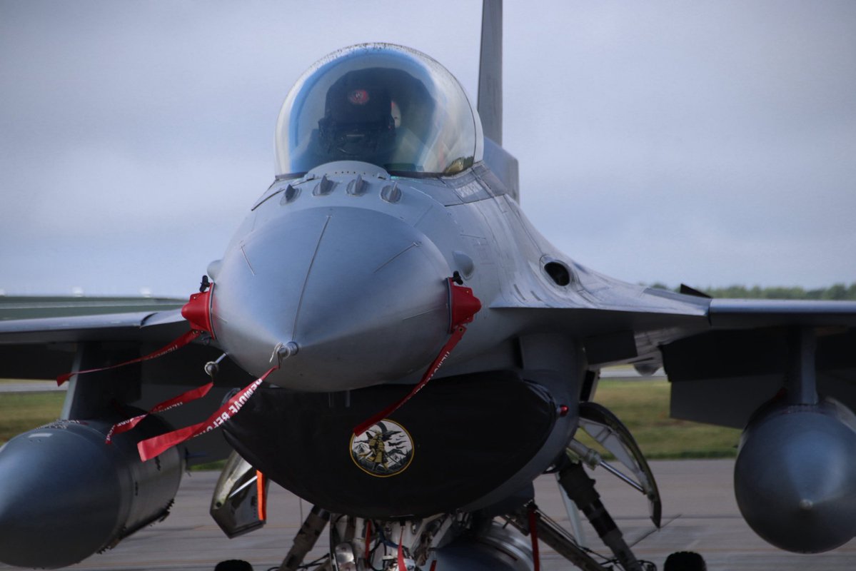 Tanayoshi92's tweet photo. #三沢基地航空祭
撮って出しはこのあたりで
あとはレタッチしたりトリミングしたりしてから https://t.co/YMXV28WMbj