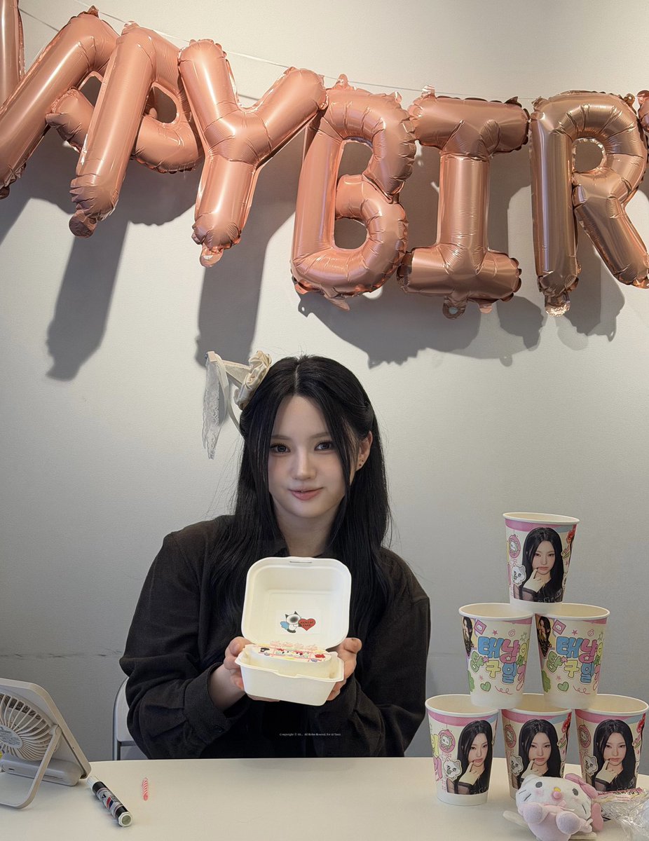 tellmetaerime's tweet photo. 오늘 태리 생일 카페 오셔서 태리 생일
함께 축하해준 이닛분들 감사합니다/ᐠ>ヮ<ᐟ\ฅ https://t.co/Imumg00i2z
