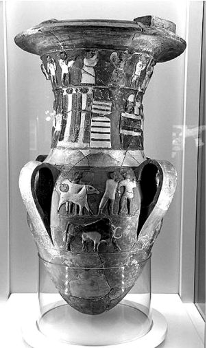ThatchEffendi's tweet photo. In older writing on the Hittites people talk with a weird amount of confidence about how the Hittites weren't artistically gifted like the Egyptians, Assyrians or Minoans and then every fucking work of pottery you see looks like it's by Brâncuși or Picasso and costs $8,000,000. https://t.co/cqERYmBt1g