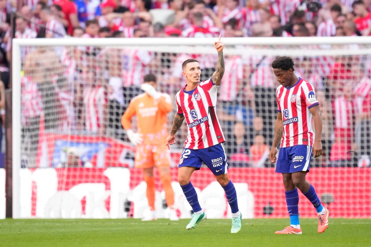 Buungau33's tweet photo. Jonathan David Goal! minute'59,
Atlético Madrid 2-0 Real Madrid
#แอตมาดริด
#โจเดวิด
#sakdakul https://t.co/dH7gssGvm7