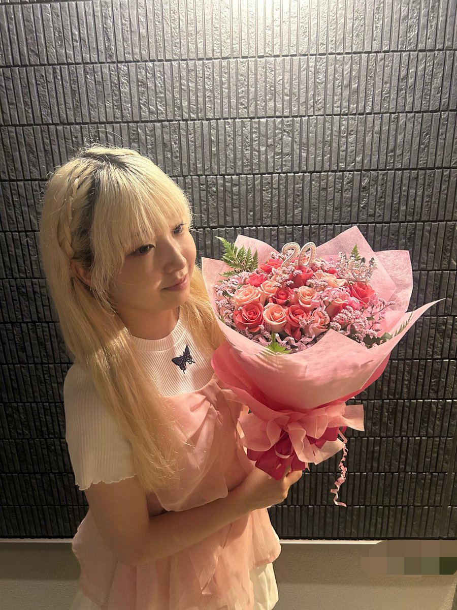 ayu__822's tweet photo. お久しぶりです💖
8/22に20歳になりました🎶
これまで応援してくださった皆様、ありがとうございました🫶
これからも色んなことに挑戦し続けたいと思います♡これからも宜しくお願いします✨ https://t.co/bP5BRWGVC1