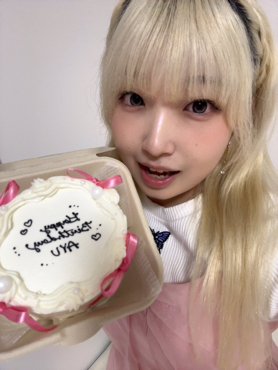 ayu__822's tweet photo. お久しぶりです💖
8/22に20歳になりました🎶
これまで応援してくださった皆様、ありがとうございました🫶
これからも色んなことに挑戦し続けたいと思います♡これからも宜しくお願いします✨ https://t.co/bP5BRWGVC1