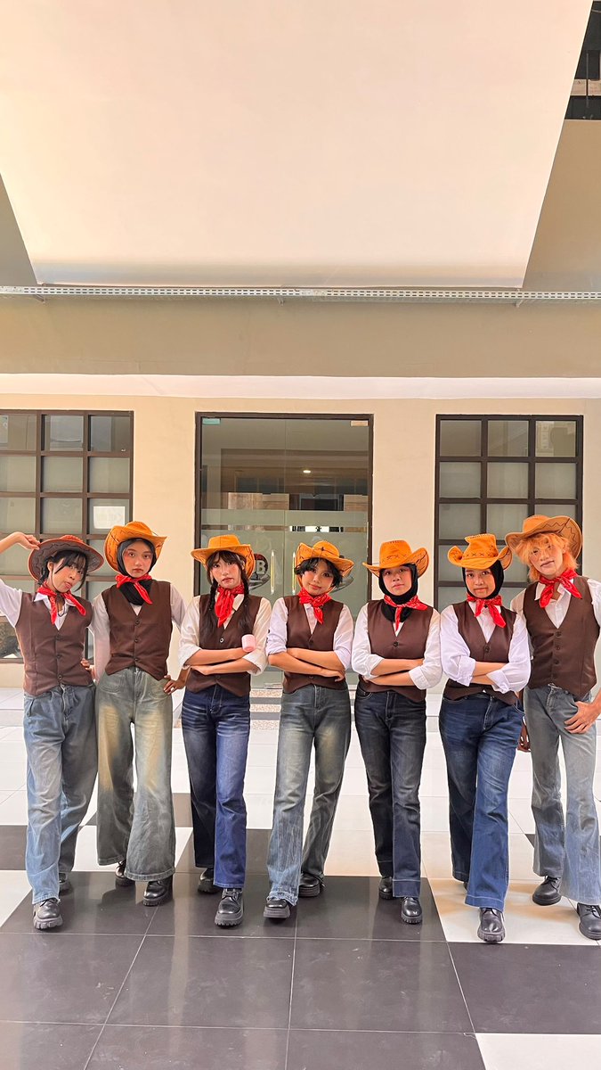 dearbilliess's tweet photo. yeehawwww https://t.co/tcMGdIgXjB