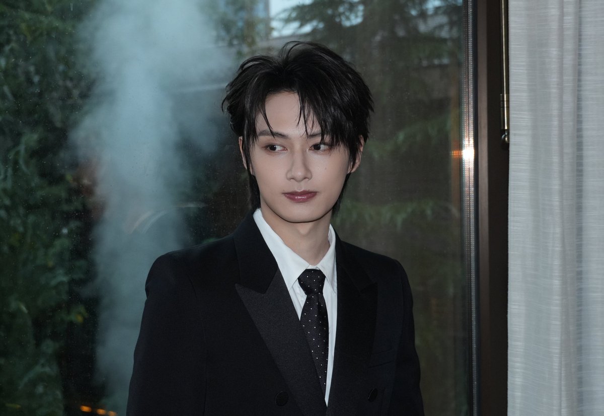 moontomeetyou's tweet photo. xcss weibo update

overseas promotion ambassador JUN at SRIFF 🖤 https://t.co/PdbbsKKLll