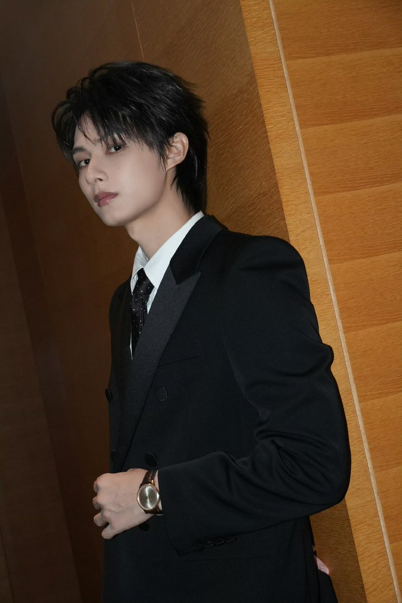 diorjww's tweet photo. LIKE HE STEPPED OUT OF A DREAM https://t.co/urovb7S4s8