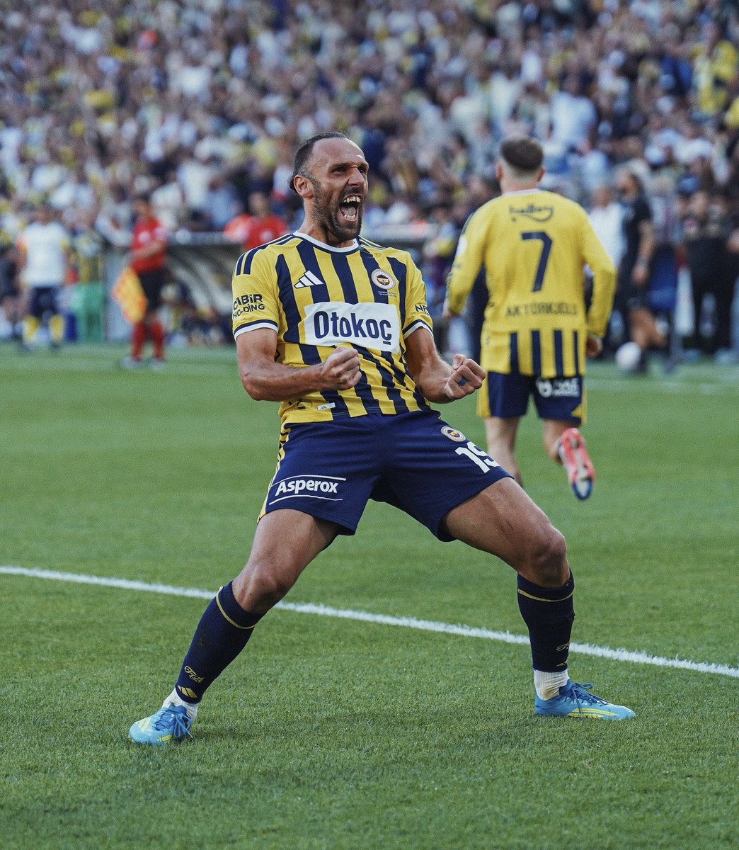 SporBay's tweet photo. 🔥 Vedat Muriqi 47 dakika 3 gol 🔥 https://t.co/Y0ooriJOZP