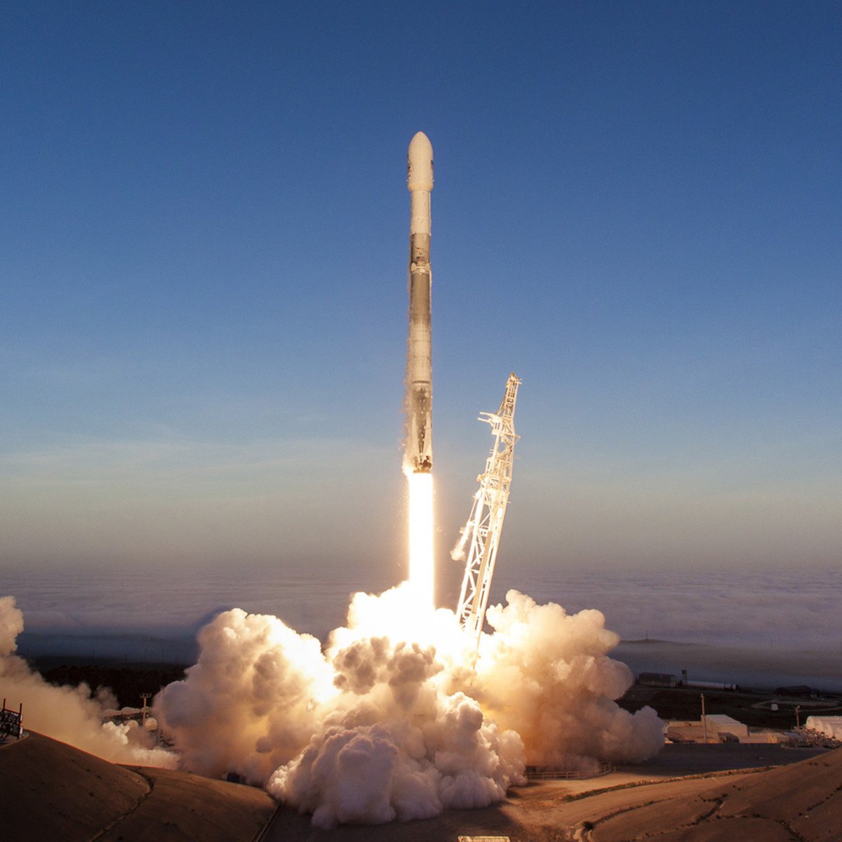 thexmancom's tweet photo. SpaceX upcoming launches in September.

1️⃣ USSF-385 Mission/Falcon 9 - Sep 26

2️⃣ Starship Flight 14/Starship - Sep 28

3️⃣ Starlink Mission/Falcon 9 - Sep 30

Back to back launches. Big week for SpaceX. https://t.co/eA92Tu4mKJ