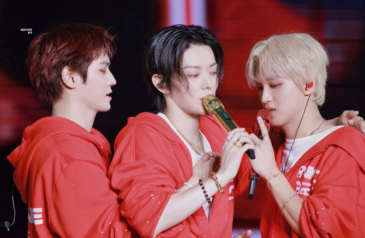 MIXTAPE_71's tweet photo. 260920 NEOCITY THE REDLINE in SEOUL DAY3
아 목걸이 갈취단 ㄴㅁ웃겻음
#태용 #TAEYONG #テヨン #유타 #해찬 #NCT127 https://t.co/nChYX1qhII