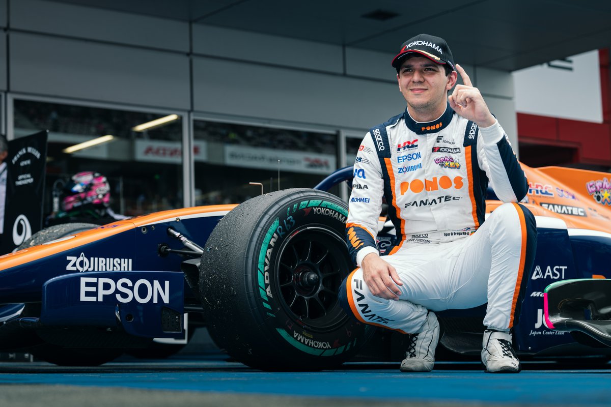 SUPER_FORMULA's tweet photo. (｣´0`)｣ #HappyBirthday
─　─　─　─　─　─
🎂#イゴール大村フラガ 選手🎂
─　─　─　─　─　─
誕生日おめでとうございます
皆さんも一緒に📣📣📣

#SFormula #1998年9月26日 https://t.co/LYJWi91wZu