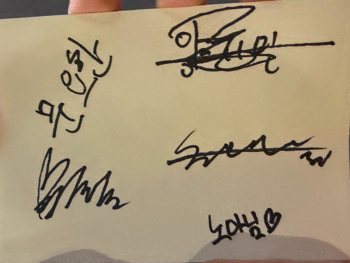 fuckin__kase's tweet photo. 헤지호그화이팅~~^^ https://t.co/fGzJRmsoAR