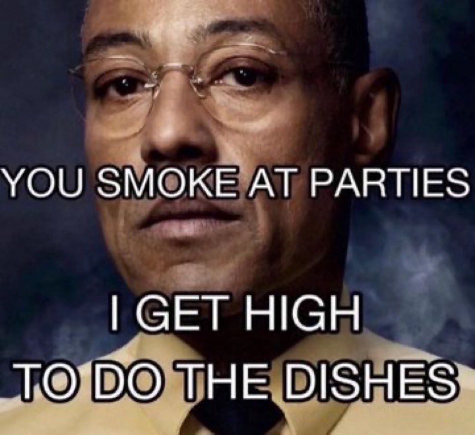 WeedPorns's tweet photo. Smoking before cleaning is a vibe https://t.co/XUnO3pnpHQ