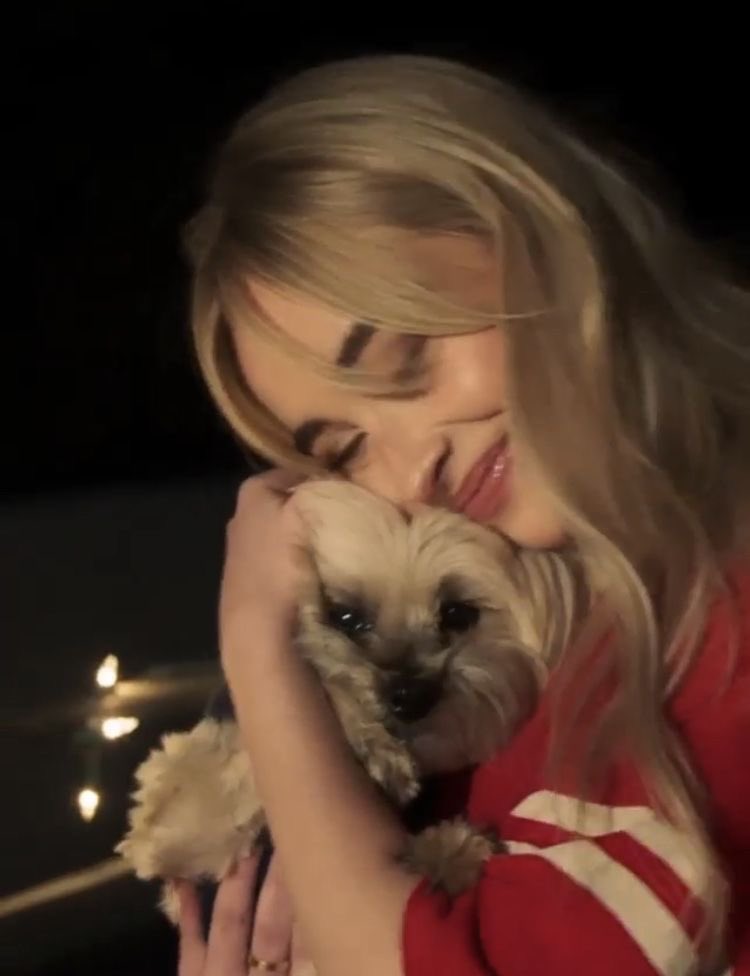 thewineyoulike's tweet photo. sabrina and goodwin 🥹🐾 https://t.co/zM5SrF8jx8