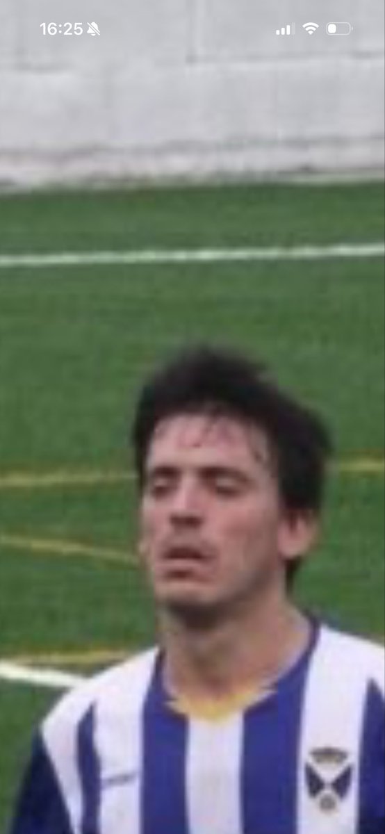 Tiago1691928's tweet photo. @PeterLux78 @SLBenfica 😅 https://t.co/lAq1SFv0DS