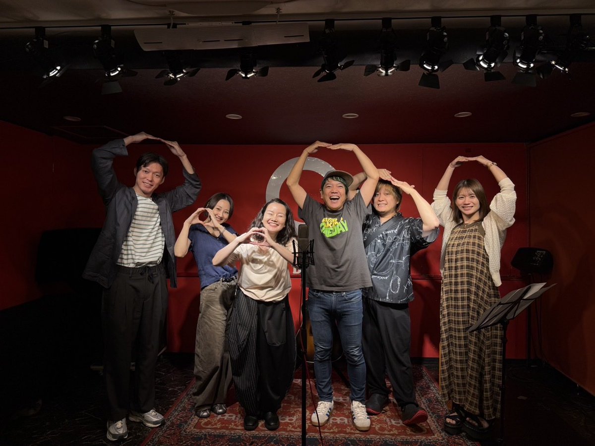 GRANDCOLORSTONE's tweet photo. 初日無事終了しました！
明日開催できるかわからない状況ではありますが（やる気は満々！）
えーと
もうね
なんか
泣きすぎてしんどいよ🥲

素直になれない人としては
あんな真っ直ぐな言葉を放つことに
エネルギーが本当に必要で…
言えないことをセリフとしていわせてもらってる

#歌物語り2026 https://t.co/zWw7ZnvpK5