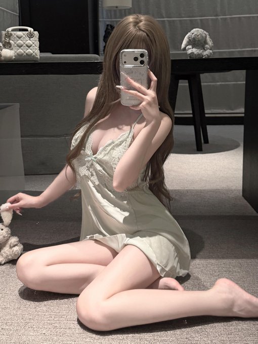 ModenaG35452's tweet photo. 男生要不要相互加QQ？

虽然我不太会聊天，

但我都是来者不拒的🥹 https://t.co/lViJnf8581