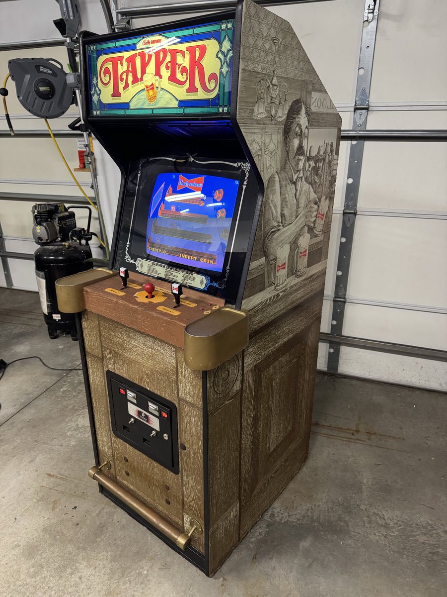 ThePinScientist's tweet photo. Tapper is up for sale! $3500.
Located in Lakeville, Minnesota, but we can also ship anywhere in the US!
#Arcade #Tapper #Budweiser #Beer #Mancave https://t.co/bPkbDZ9dAq