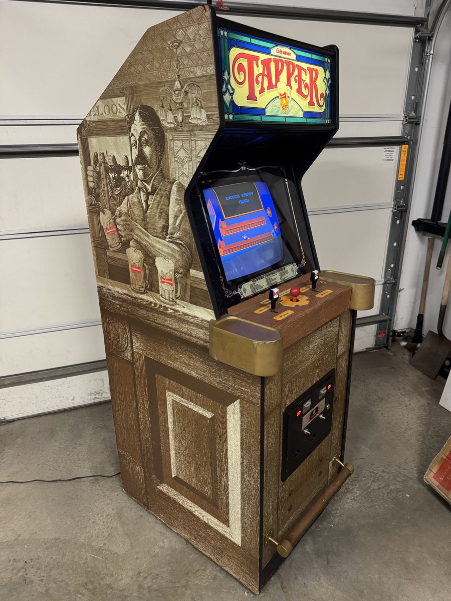 ThePinScientist's tweet photo. Tapper is up for sale! $3500.
Located in Lakeville, Minnesota, but we can also ship anywhere in the US!
#Arcade #Tapper #Budweiser #Beer #Mancave https://t.co/bPkbDZ9dAq