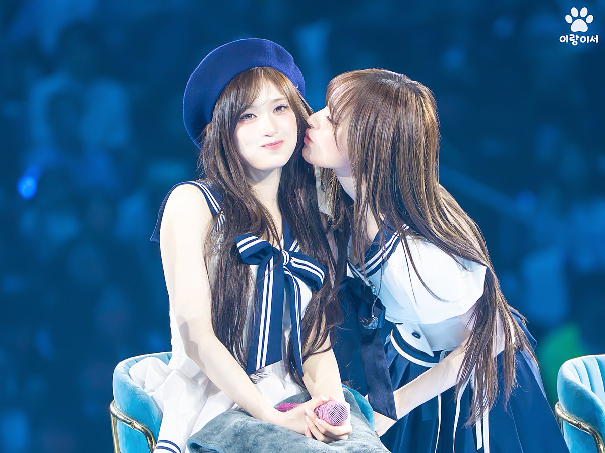 erang2seo's tweet photo. 260321 DIVE into IVE
리즈 이서
#리즈 #이서 #LIZ #LEESEO #아이브 #IVE https://t.co/gK2GgCBCBF
