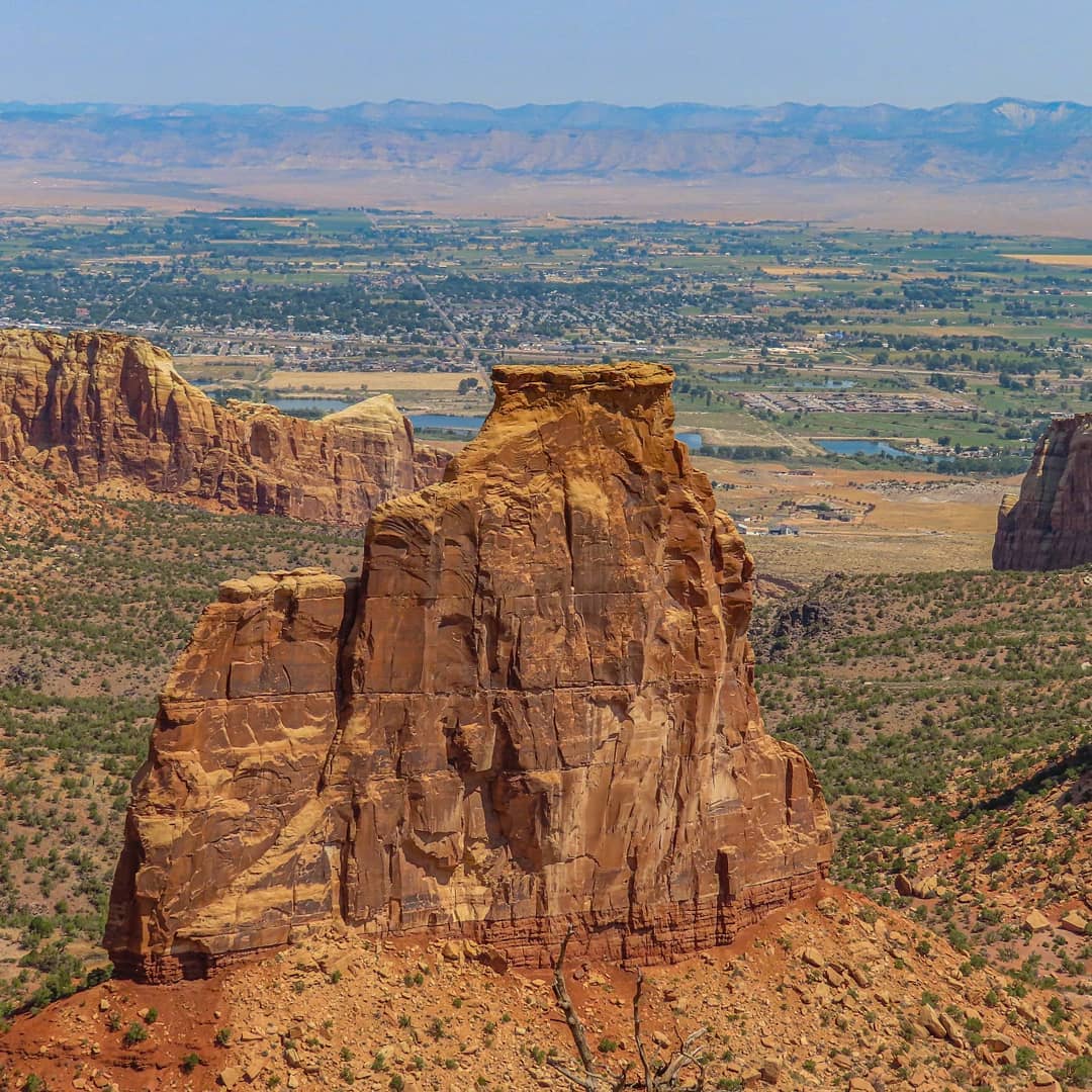 YuriSake0m's tweet photo. After years of passing the Colorado National Monument exit on I-70, I finally visited. It exceeded all expectations—like Monument Valley, Canyon de Chelly, and Mesa Verde. I’ll definitely be back. https://t.co/tlze5xZYWF
