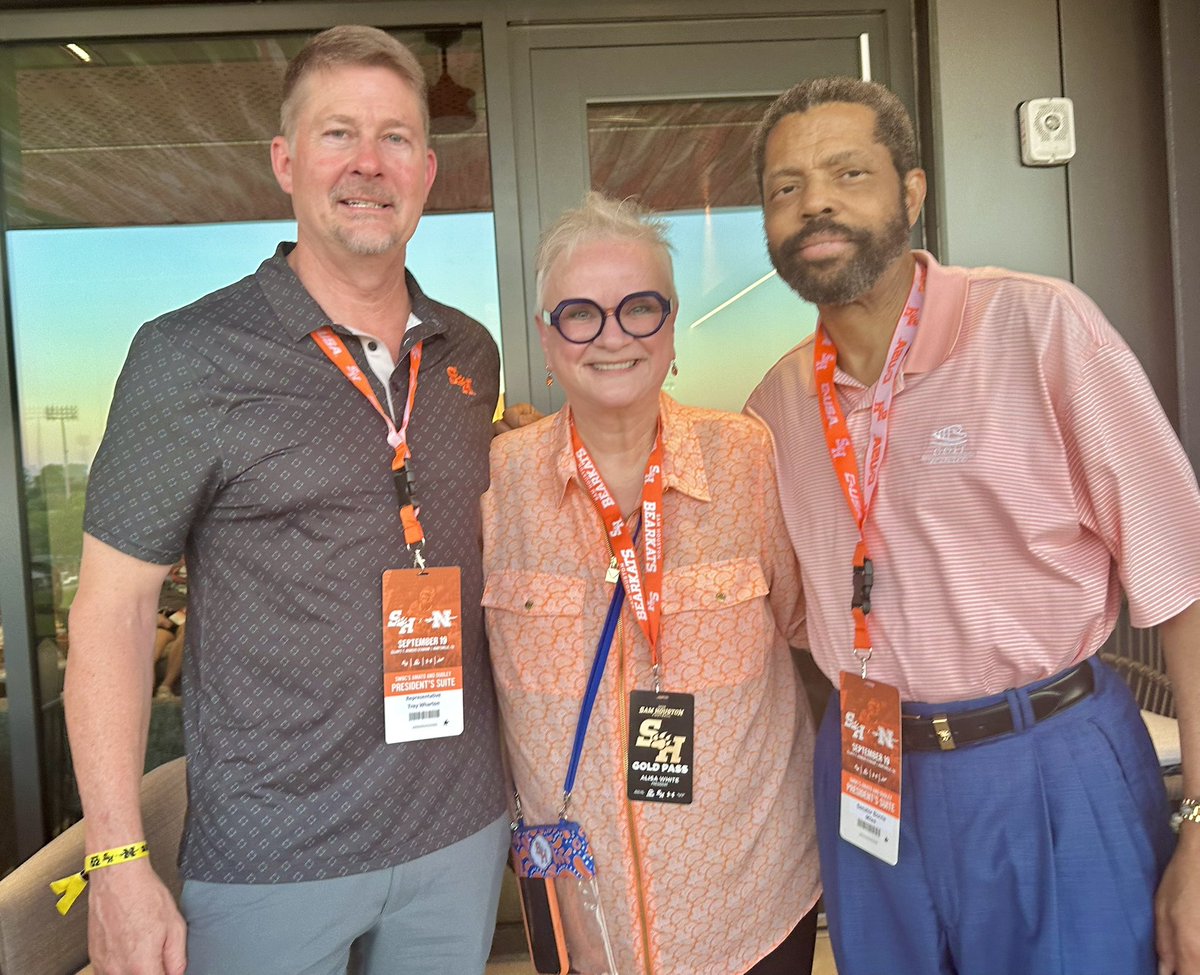 BorrisLMiles's tweet photo. As a proud @SamHoustonState alum, it was incredible to see the Bearkats come away with a BIG WIN at last night’s Homecoming game!

Congratulations to the players and coaches on this outstanding win . This was YOUR night!

My wife, Cydonii and I had a great time cheering on the Bearkats with SHSU President Dr. Alisa White, Rep. Trey Wharton, the students and our amazing alumni!

#EatEmUpKats #txlege #hounews