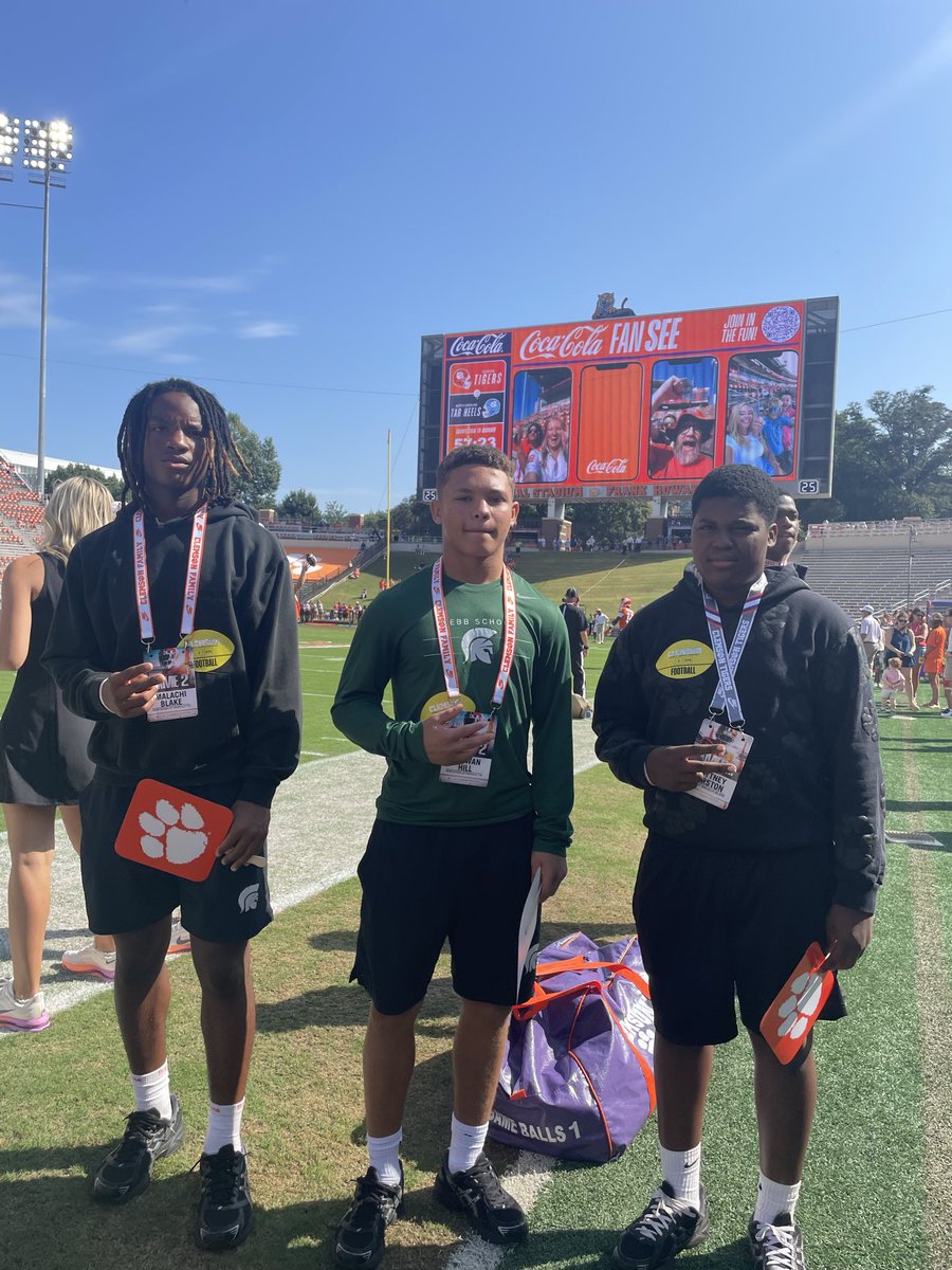 Hill27418Jr's tweet photo. Had a great game day visit at Clemson University, great time seeing facilities and getting to know coaches, enjoyed the electric environment. Go Tigers https://t.co/UlywwGnKjD
