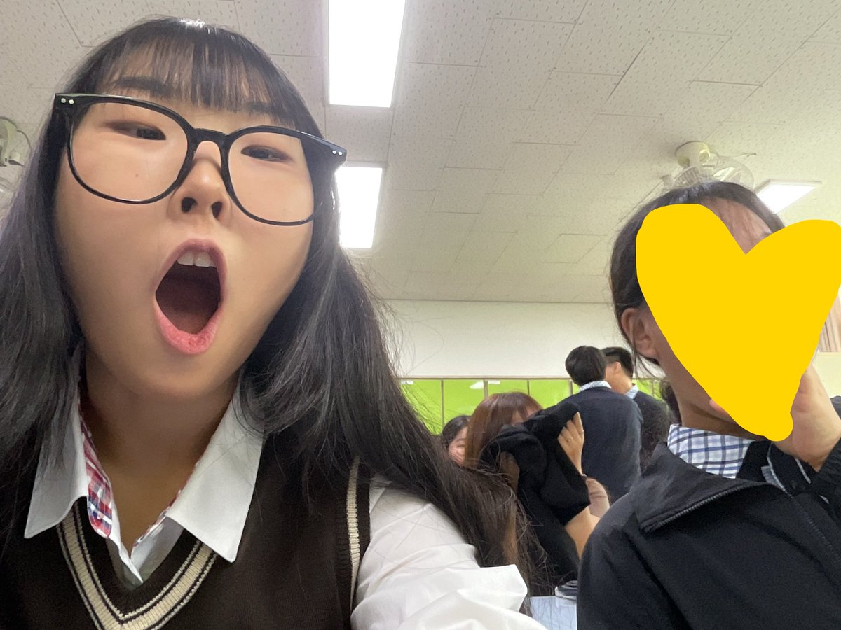 ts9z0f's tweet photo. #일상계트친소 https://t.co/rcpIM6Q0vU