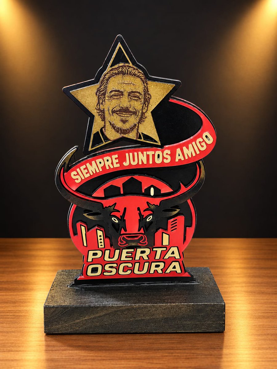 CDJPuertaOscura's tweet photo. Mañana del mejor baloncesto a la vieja usanza mirando al cielo en @RINCONBASKETCL1
Gracias organizadores @deportesrinconv compañeros @FundUnicaja leyendas🏀
Abrazo enorme a la familia de "Kiwi"❤️‍🩹
(Gracias Noacrea®️ por el detalle espectacular!)

#MirafloresTuBarrio
#SiempreJuntos https://t.co/Ua1T4B6WKP