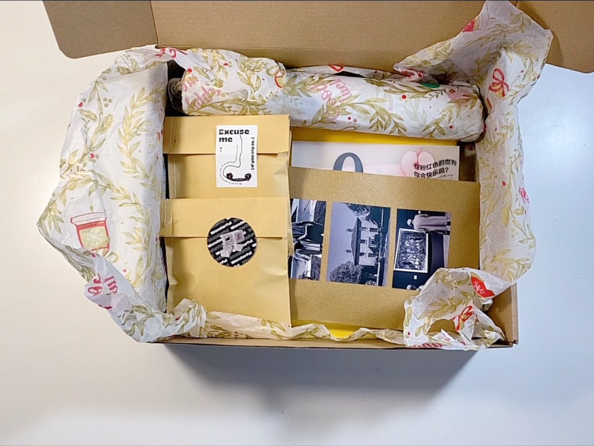 viaafriskaa's tweet photo. Just opened my long-awaited package—all the small goodies inside made my day! ， https://t.co/5UVy4u8iq4