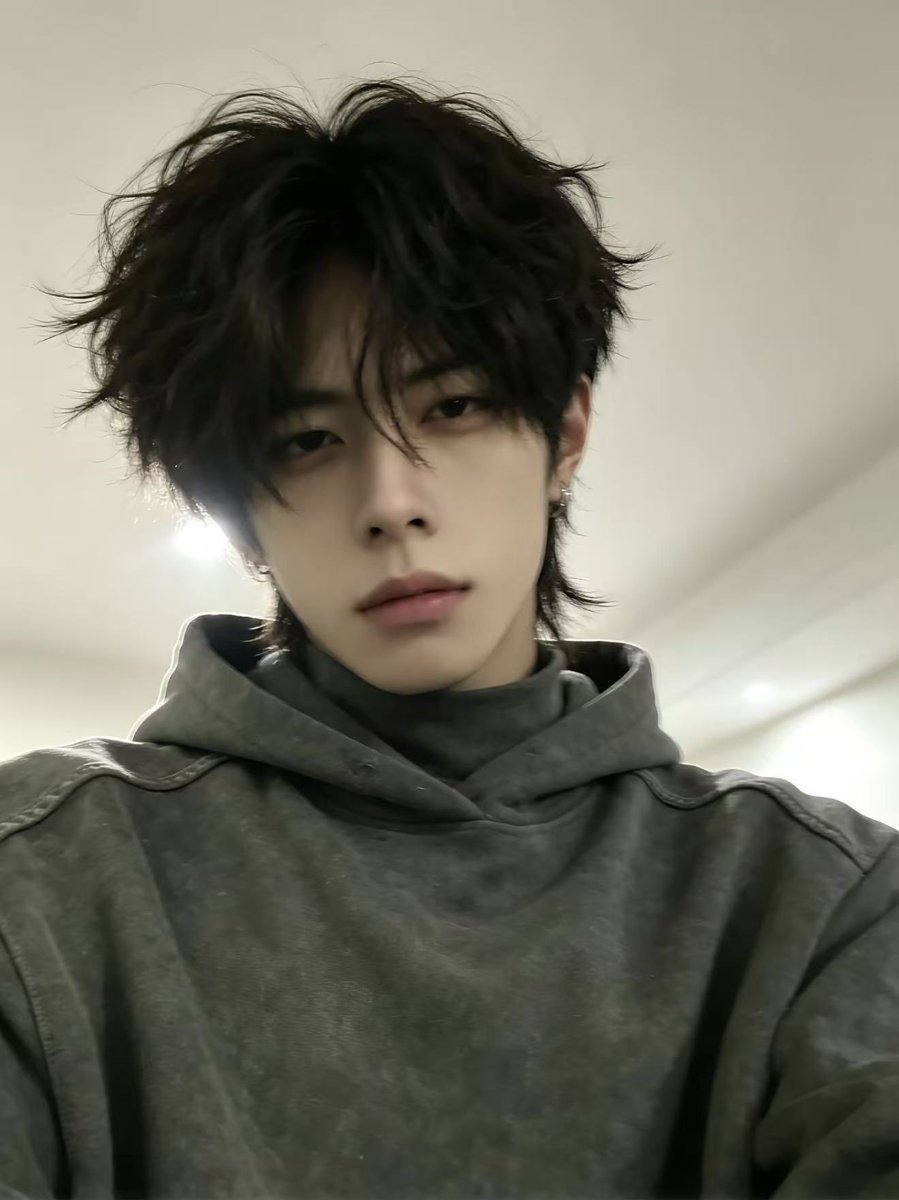 bouncing0124's tweet photo. 如果给你一个选择 你会选择和我一起去山顶看日出日落还是去海边看大海吹海风？ https://t.co/Nn6SeSgcTJ