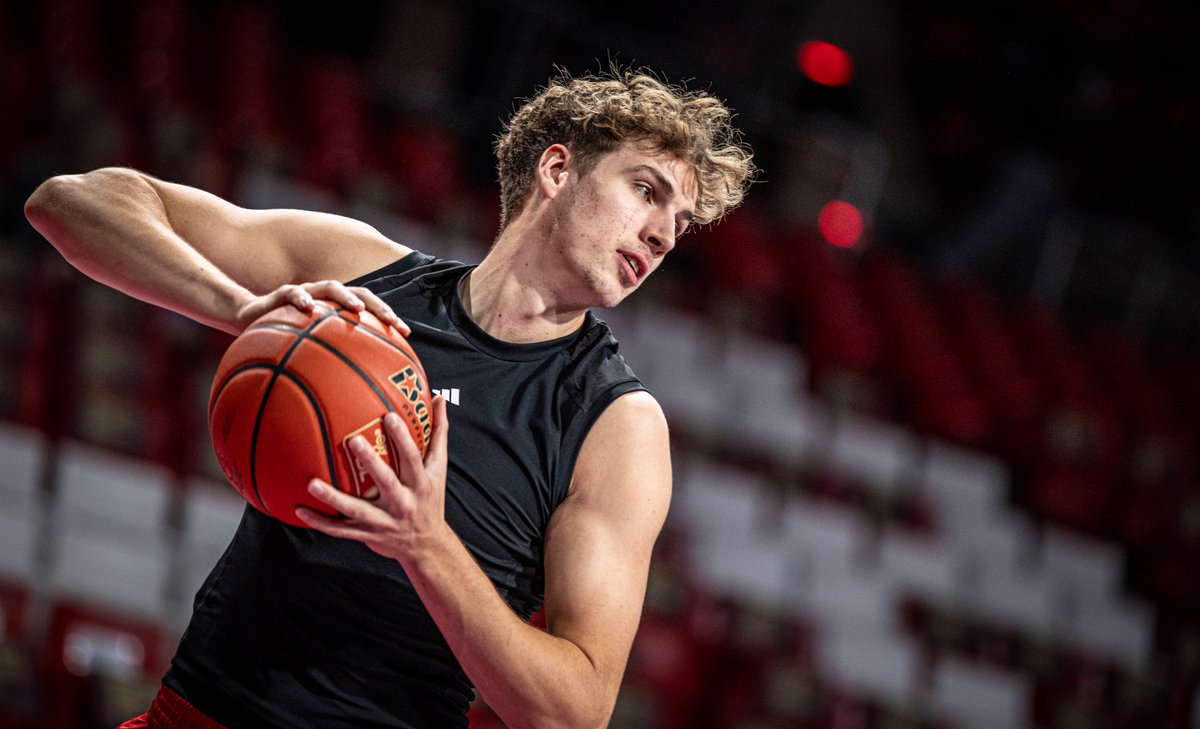 FCBBasketball's tweet photo. #FCBB LINE-UP

Mit diesem Kader starten wir ins erste BBL-Saisonspiel: Norris, Da Silva, Hollatz, Jensen, Jessup, Jokubaitis, Obst, Baldwin, Wiley, Thiemann, Lucic und Voigtmann. https://t.co/WnHWwkj6E2