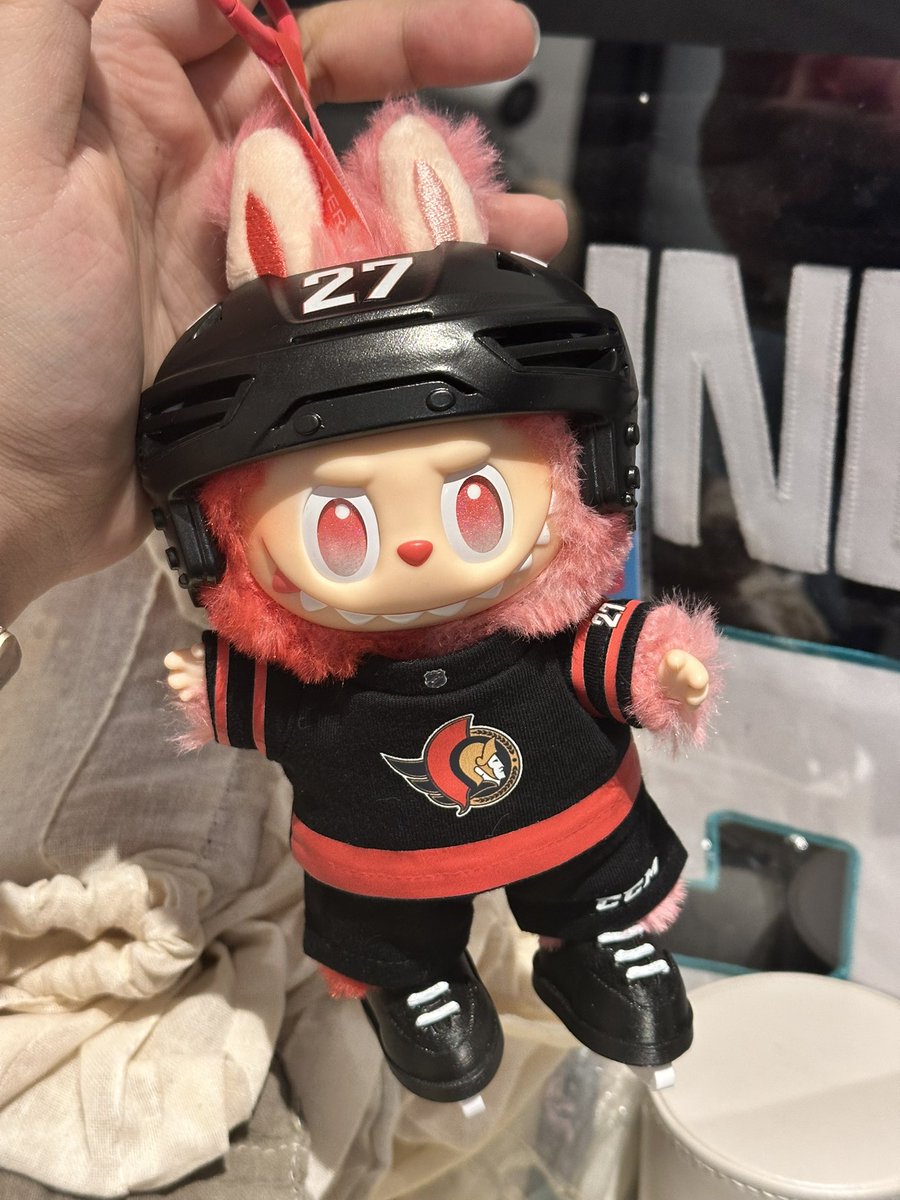 kumirin324's tweet photo. in case anyone wants to meet my Eklund labubu 😋 https://t.co/bssOHhaTTq