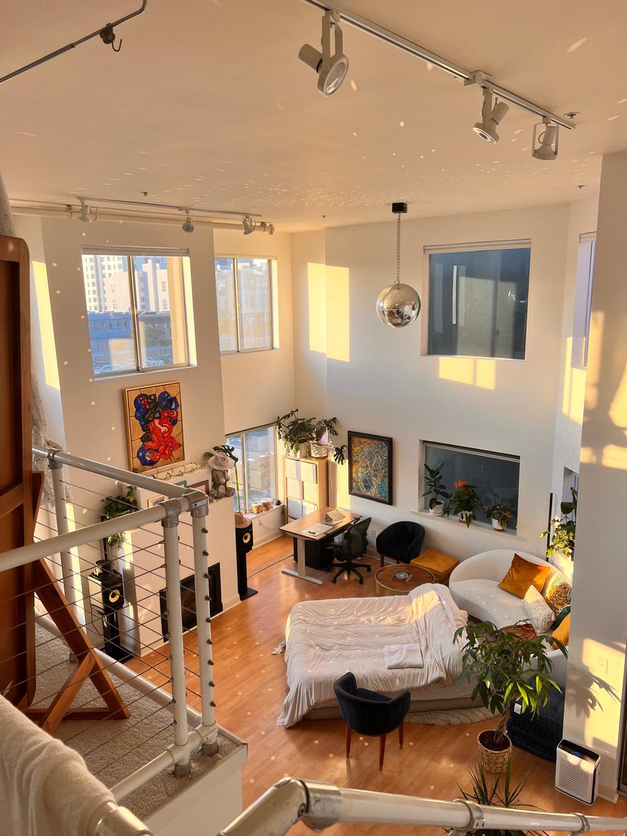 aryannstarr's tweet photo. life in SF https://t.co/0oZyoC6LOV